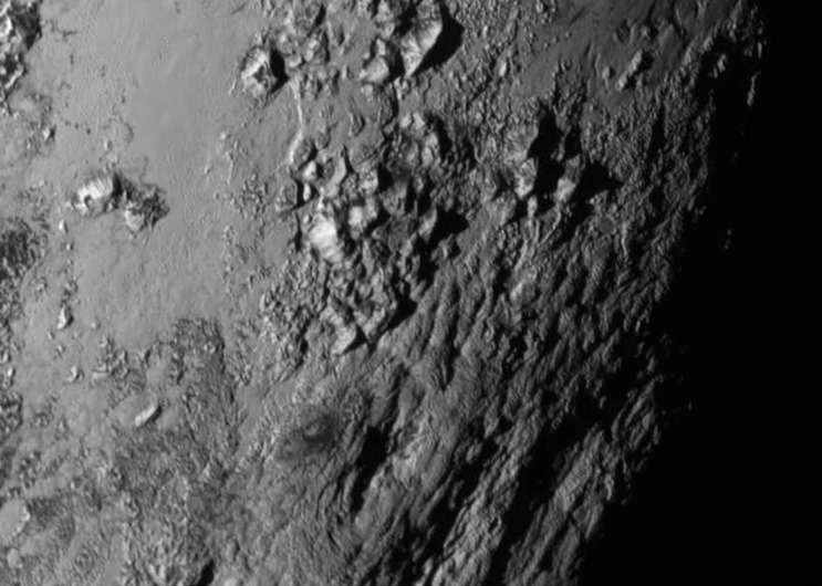 Pluton-ve-charon-ilk-yakin-goruntuler-ve-kesifler-bilimfilicom