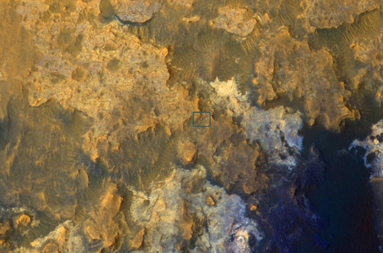 MRO’nun gözünden Mars yüzeyindeki Curiosity (NASA/JPL-Caltech/Univ. of Arizona)